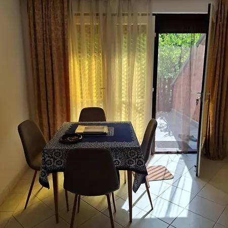 Holiday home Retrovilla